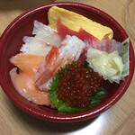 Hamazushi - 特上5種の海鮮丼（税込780円）