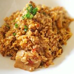 香 - 干し肉入りピリ辛炒飯