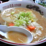 まるはち - まる八のラーメンはほっとする味。味噌ラーメン美味しい！