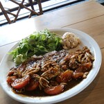 Aloha Table - ブレスト・チキンと完熟トマトのカレー・９８０円