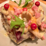 オオクサ - 定番のポテサラも紫芋で旨味が増していました　ピンクペッパーが効いています