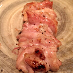 オオクサ - 大山鶏のはらみ　とてもジューシーで黒胡椒と胡麻がいい味出してます