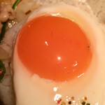 オオクサ - この半熟の目玉焼きがトロットロで最高に美味しいんですよ