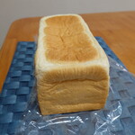 純生食パン工房 ハレパン - １本（２斤）売りです