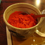 デリー - テーブルにある激辛の赤い粉