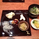 朝獲れぐあん - ランチの前菜
                                