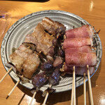 Yakitori Inakamon - 焼鳥　豚バラ、砂ずり、エノキのベーコン巻