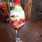 ある素敵な日 - 【カフェ】季節のパフェ：980円