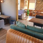 ある素敵な日 - 店内