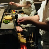 焼鳥 おみ乃 - 美しい動き。ずっと眺めてしまった