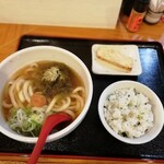 Udon Wagetsu - 梅おぼろこぶうどん660円。ランチタイムはわかめご飯と小鉢付。