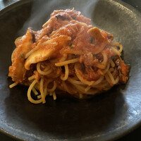 ボッテゴン - イタリア　マグロのツナと野菜のトマトソースのスパゲティ