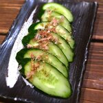 串かつ・炭火焼鳥・鶏ちゃんこ鍋 ＴＳＵＲＵＧＩ　 - きゅうり浅漬￥280　2020.3.19