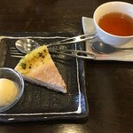 ゆる音家 - 木いちごと練乳ミルクのチーズケーキ＆春の限定フレーバーティーストロベリー