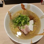 札幌麺屋 美椿 - 塩らーめん(800円)です。