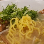 札幌麺屋 美椿 - 麺のアップです。