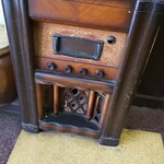 華香亭本店 - ラジオ？