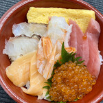 はま寿司 - 特上五種の海鮮丼