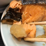 季節料理 魚竹 - 大根オロシを添えて頂く