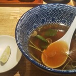 つけそば 神田 勝本 - スープ割り スダチ付き