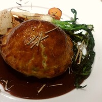 フランス料理 ル・クール - ライチョウのパイ包み焼き