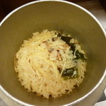 食べるお宿 浜の湯 - 夕食：穴子釜めし