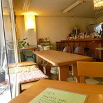 カフェ コム - 夜はバーになります