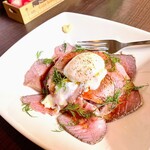 カンティーナ ヴィニエトゥッティ - 自家製ローストビーフ丼