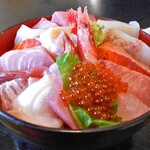 Daisuke Kaisendon'Ya - 「ランチ海鮮丼（ご飯大盛り）」のメイン