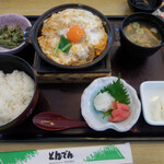 Washoku Resutoran Tonden - ランチ北海道中札内鶏の親子煮定食