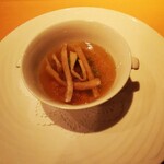 洋食の店 橋本 - エリンギとそら豆の入ったスープ