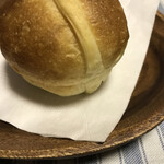 麦ノ屋 - ツナサラダパン