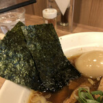 麺処 ほん田 - 海苔、味玉