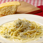 Specialty Pasta [Parmigiano Pasta] ~Using 3 types of carefully selected cheese~