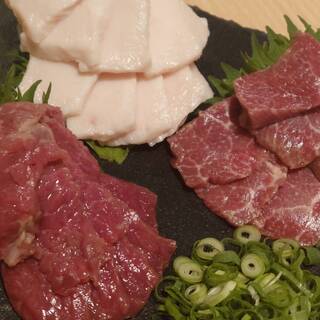 生駒馬肉横丁_0