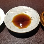 馳走 啐啄一十  - 薬味
      オリジナル調合の醤油
      28年間継ぎ足しのポン酢
      真妻山葵(静岡県伊豆天城産)
      塩(地中海キプロス産)