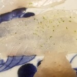 馳走 啐啄一十  - ⑨虎魚(愛媛県長浜市産、1日半寝かせ)
      産卵期は初夏～夏、通年を通して美味しい
      虎魚本来の味わいを寝かせることで穏やかながらも上質な旨み&甘みを引き出しています。
      この日は寝かせ