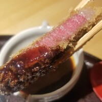 馳走 啐啄一十  - ⑰榊山牛のシャトーブリアンの牛カツ、和田牛蒡(フルーツ牛蒡)、デミグラスソース
                      デミグラスソースの濃厚なコクと相まって悶絶級。
                      やはり生体熟成の脂はスッキリして食べ易い！