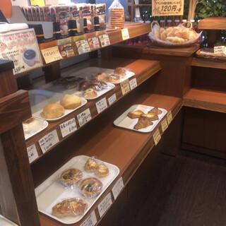 ベーカリーヤマキ_2