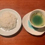 鉄板焼 一鐡 グランデール - シーフード鉄板焼ランチ ¥1,320 のスープ、ライス