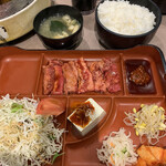 焼肉苑 - ランチ　カルビ定食