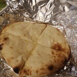 ウオマサラ - チーズナン