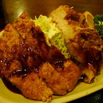 信濃屋食堂 - 旨いチキンカツという感じの山賊焼き