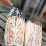 カフェ プラント - イチゴサンド
700円