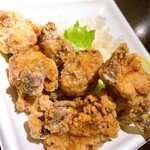Yakitori Kafe Torigoya - からあげ丼　下味は鶏小屋オリジナルのももの唐揚げ