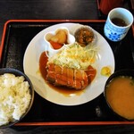 Tsunokuniya - 豚角煮定食670円