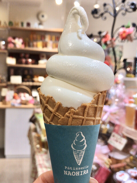 ソフトクリームもあるよ By ひろまめ27 パティスリー ナオヒラ 梅屋敷 ケーキ 食べログ