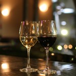 永田台 - グラスワイン＆店内雰囲気