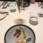 ラ・ファソン 古賀 - ホタルイカのスモークと桜海老の上新粉揚げ