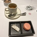 ラ・ファソン 古賀 - エスプレッソ、小菓子